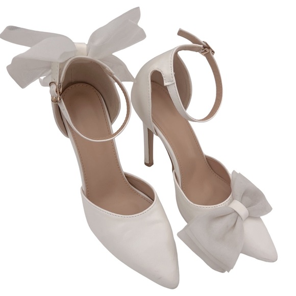 White Pointed Toe Asymmetrical Tulle Bow Stiletto High Heels - Picture 5 of 13